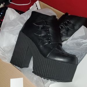 NWB Charla Tedrick Bento Platform size 9